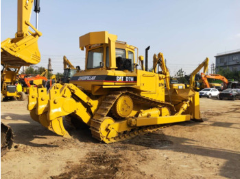 CATERPILLAR D7H Bulldozer