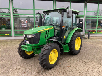 JOHN DEERE 5058E Traktor