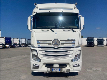 Fahrgestell LKW MERCEDES-BENZ ACTROS 2545: das Bild 2