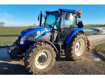 NEW HOLLAND TD5 Traktor