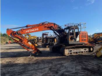 HITACHI ZX225USLC-6 Kettenbagger