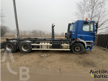 Abrollkipper DAF CF85: das Bild 4