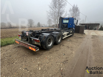 Abrollkipper DAF CF85: das Bild 5