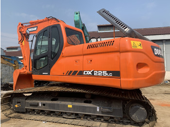 DOOSAN DX225LC Kettenbagger