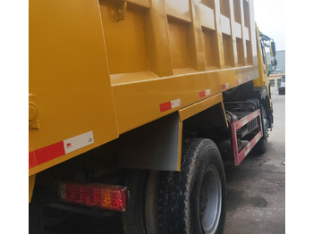 Kipper Sinotruk HOWO 4*2 Dump truck: das Bild 2