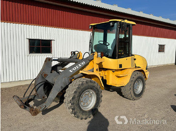 VOLVO L30B Radlader