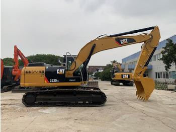 CATERPILLAR 323D Kettenbagger