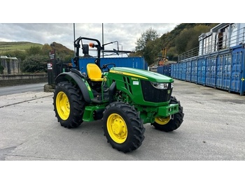 JOHN DEERE 5050E Traktor