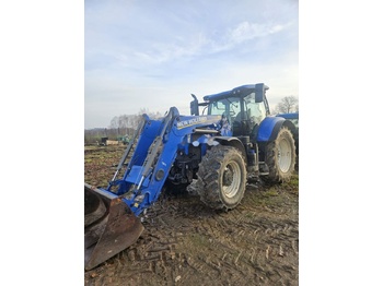 NEW HOLLAND T7.230 Traktor