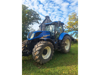 NEW HOLLAND T7 Traktor