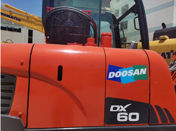 Kettenbagger Doosan dx60: das Bild 3