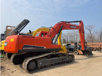 DOOSAN DX300 Kettenbagger