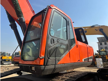 Kettenbagger Doosan DX 300: das Bild 4