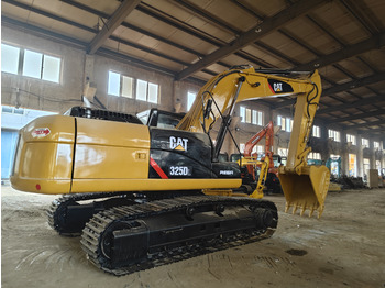 Kettenbagger CATERPILLAR 325D: das Bild 4