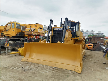 Bulldozer CATERPILLAR D8R: das Bild 2