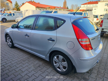 PKW HYUNDAI I30 HATCHBACK: das Bild 3