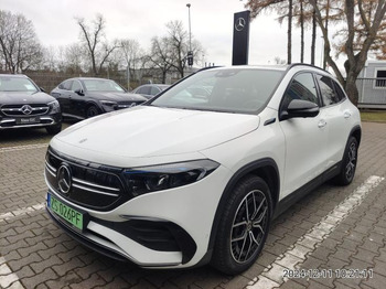 PKW MERCEDES BENZ EQA 350 4MATIC SUV: das Bild 2