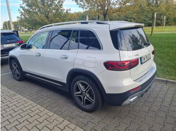 PKW MERCEDES BENZ GLB 200 4MATIC SUV: das Bild 3