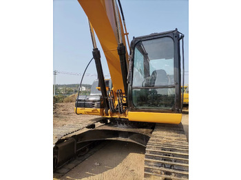 Kettenbagger CATERPILLAR 320D: das Bild 2