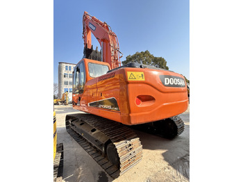 DOOSAN DX225LC Kettenbagger