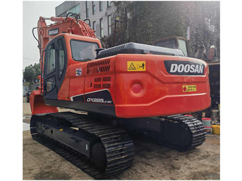 DOOSAN DX225LC Kettenbagger