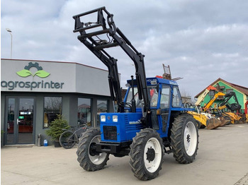 NEW HOLLAND Traktor