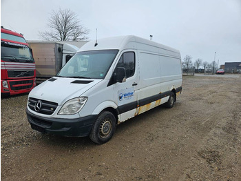 Kastenwagen Mercedes-Benz Sprinter 319 CDI AUT: das Bild 3