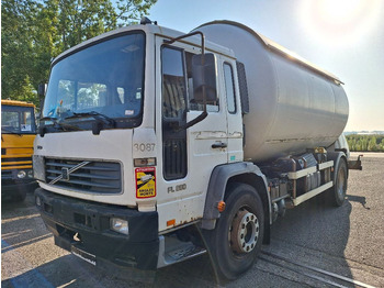 VOLVO FL 250 Tankwagen