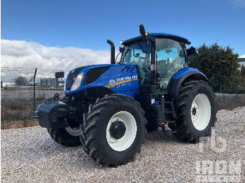 NEW HOLLAND T7 Traktor