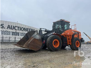 DOOSAN DL300 Radlader