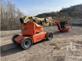 JLG E450AJ Gelenkarmbühne