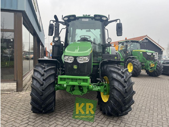 JOHN DEERE 6120M Traktor