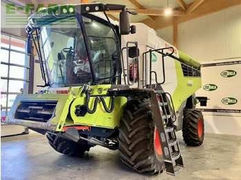 CLAAS Lexion Mähdrescher