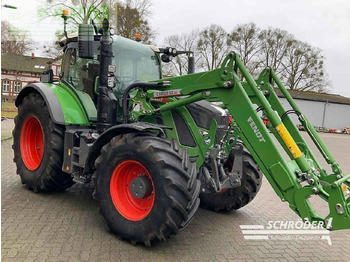 FENDT 724 Vario Traktor