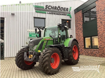 FENDT 724 Vario Traktor