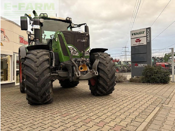 FENDT 828 Vario Traktor