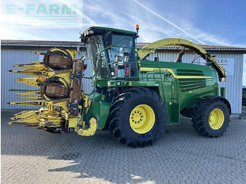 JOHN DEERE 7080 Series Feldhäcksler