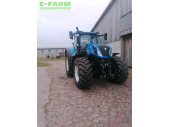 NEW HOLLAND T7 Traktor