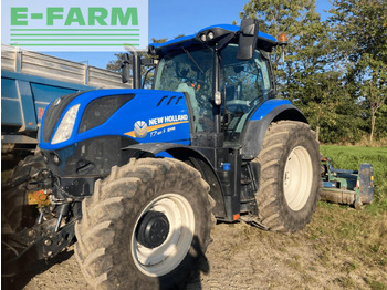 NEW HOLLAND T7 Traktor