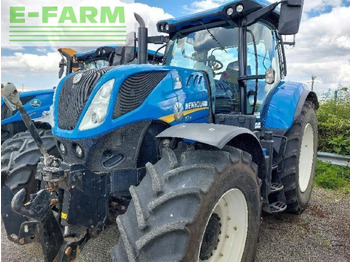 NEW HOLLAND T7 Traktor