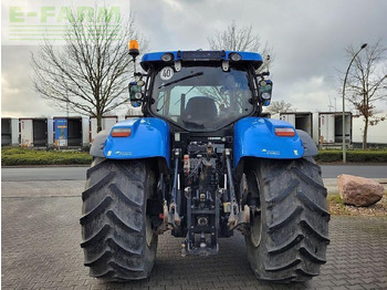 Traktor New Holland t7.220 ac: das Bild 5