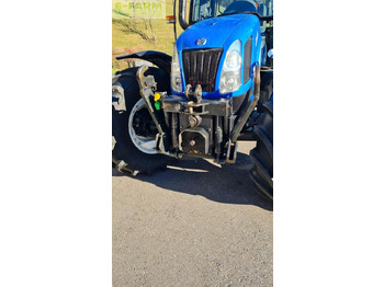 Traktor New Holland tl100a (4wd) A: das Bild 3