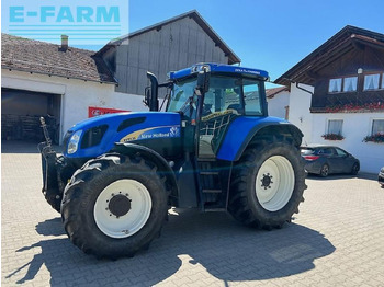 NEW HOLLAND TVT Traktor