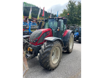 VALTRA N154 Traktor