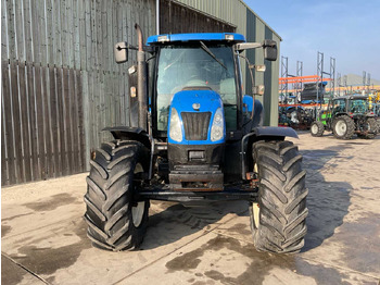 Traktor New Holland TS135A Plus: das Bild 3