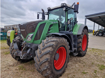 FENDT 828 Vario Traktor