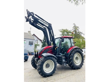 Traktor Valtra N104: das Bild 2