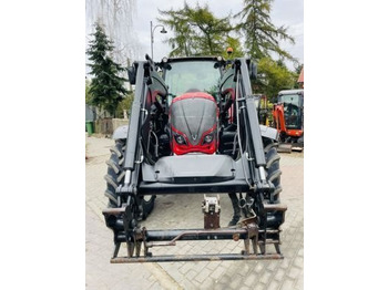 Traktor Valtra N104: das Bild 5