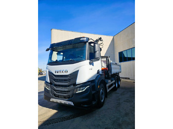 IVECO Pritsche LKW