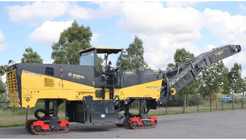 Asphalttechnik Bomag BM 2200/75 | COLD PLANER | NEW CONDITION!: das Bild 6